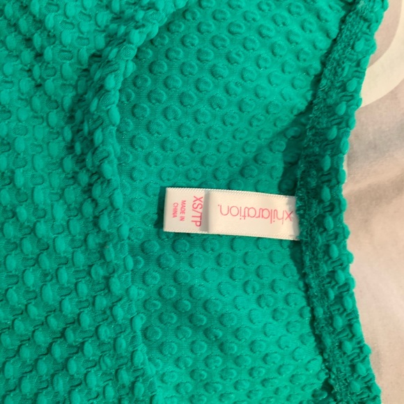 Green dress - Picture 2 of 3